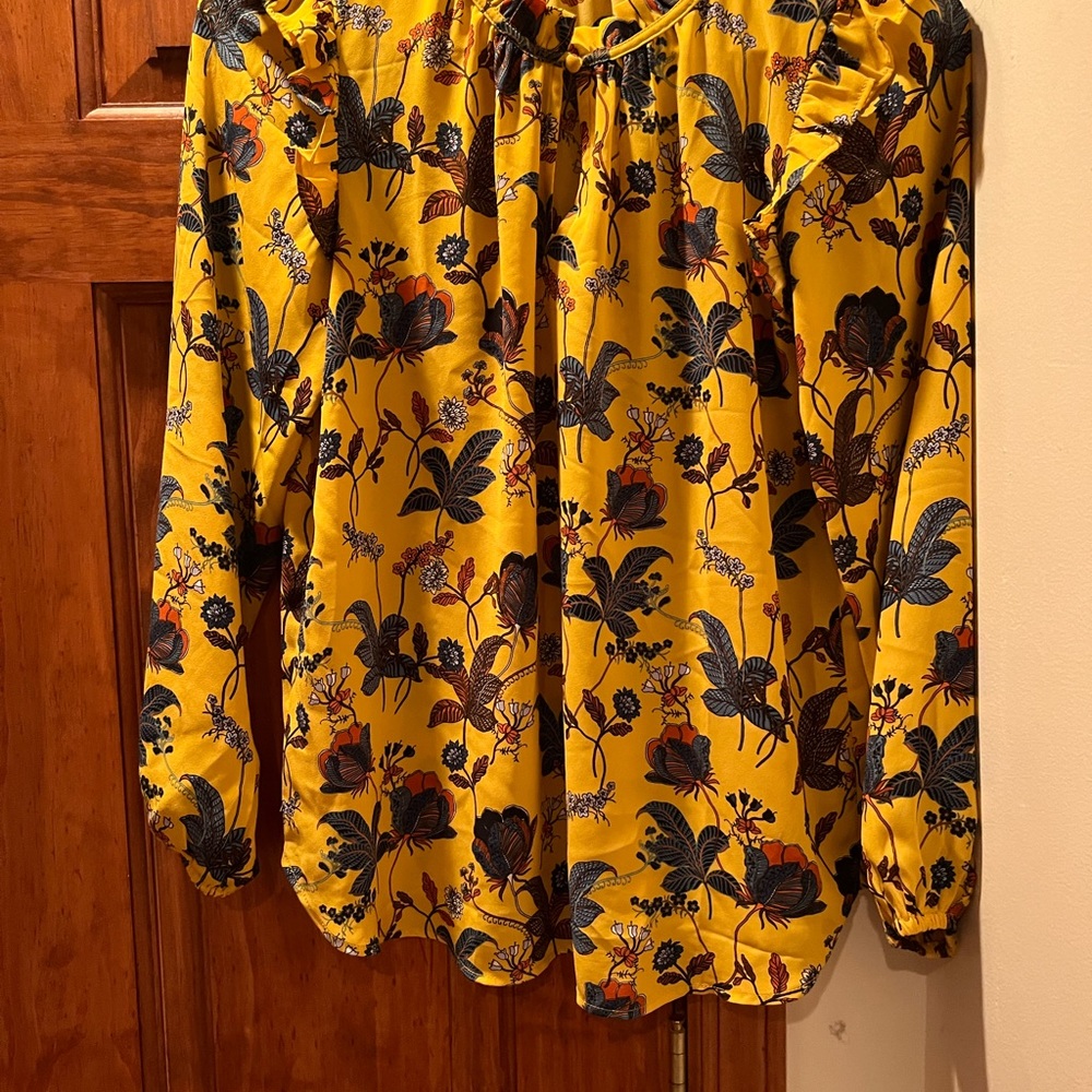 Woman’s long sleeve patterned top from Loft
